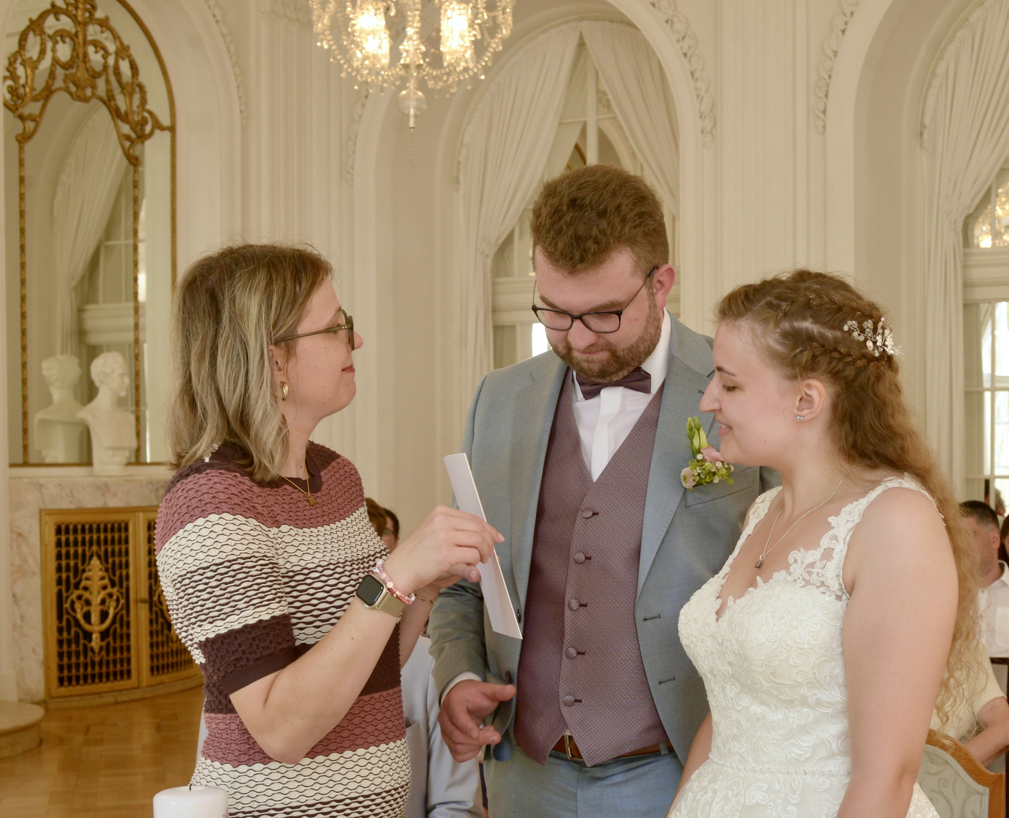 Unvergessliche Trauung - Persönliche Zeremonie mit Traurednerin Yvonne Krienke